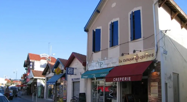 House With 2 Bedrooms in Arcachon, With Furnished Garden and Wifi - 30, Забронировать Отель Отели Бассен-д'Аркашон с парковкой, Парковка