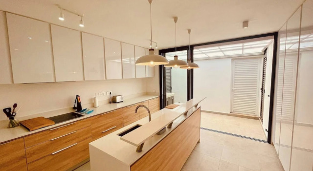 Villa de Luxe La Paillotte, Book Villa Hoteller i Petite Case Noyale med pool, Swimmingpool