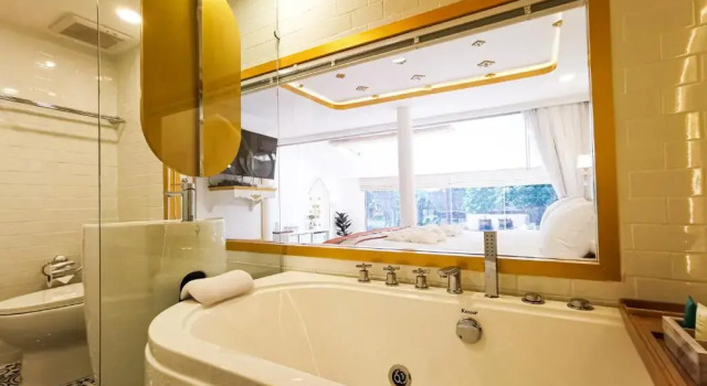 Полулюкс Deluxe One Dhatu Ayutthaya Premium Homestay