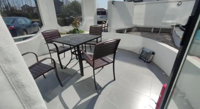 Четырёхместный номер Comfort Shanghai Yinxubai Designer Homestay