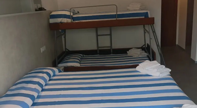 Четырёхместный номер Comfort с балконом Hotel Ambasciata