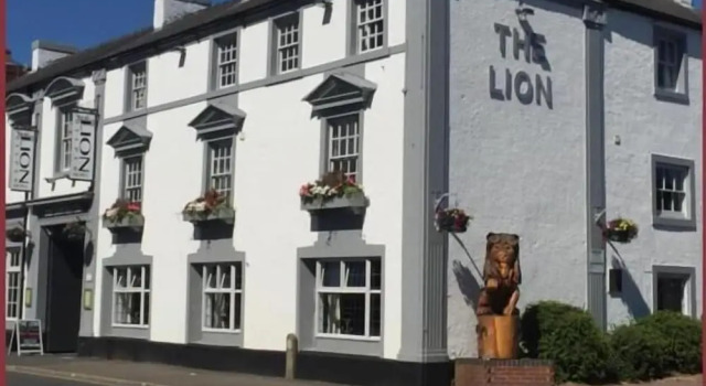 Lion Pub with Rooms
