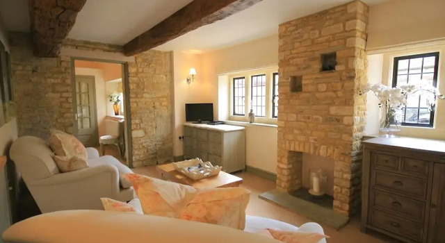 Bow House Cottage, Bourton on the Water, Забронировать Дом для отпуска Отели Котсуолда с парковкой, Парковка