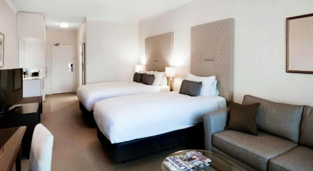 Трёхместный номер Standard Peppers The Hills Lodge