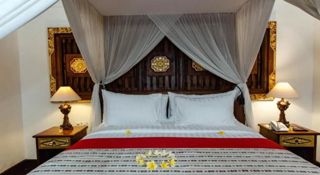 Номер Puri Taman Sukawati Отель Dwaraka The Royal Villas