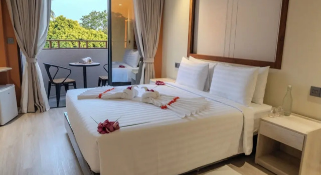 Aquaraa, Rezervovat Hotel Hotely v Northern Atolls s bazénem, Bazén