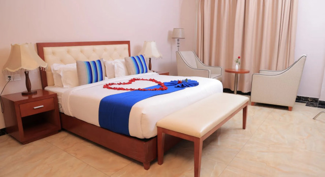 Люкс Executive Tolip Olympia Hotel