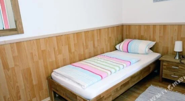 Zur Friedenslinde, Забронировать Отель Отели Буцбах 3 звезды, 3*