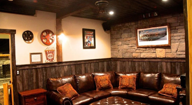 Fawn Ridge Lodge, Забронировать Отель Отели Лейк-Плэсид 4 звезды, рядом с St. Eustace Episcopal Church, 4*