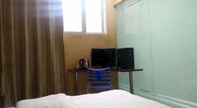 Hengfeng Busiess Motel(武汉恒丰商务宾馆（江汉路协和医院店）), Забронировать Мотель Ухань Хубэй