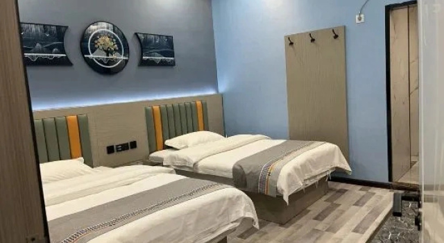 Трёхместный семейный люкс Gaoxifeng Hotel Luxi