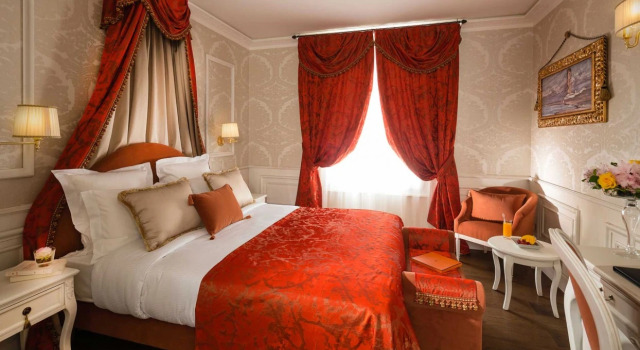 Château de Mirambeau, Rezerwuj Hotel Hotele w Charente-Maritime z parkingiem, Parking