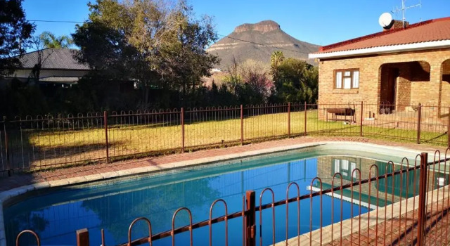 The Graaff-Reinet Suites, Prenota Hotel Graaff-Reinet Eastern Cape