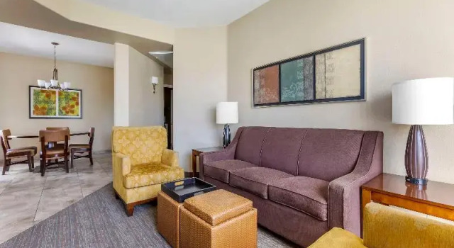 Люкс с балконом Hilton Vacation Club Scottsdale Links Resort