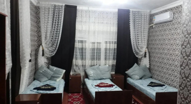 Nurshox Hotel, Buchen Sie Hotel Uchquduq Navoiy