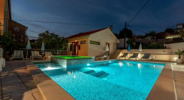 Студия с балконом и с видом на море Apartments Villa Magdalena