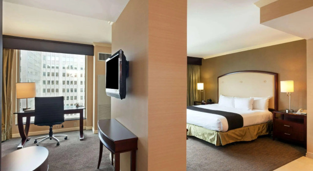 Двухместный полулюкс Wyndham Grand Pittsburgh