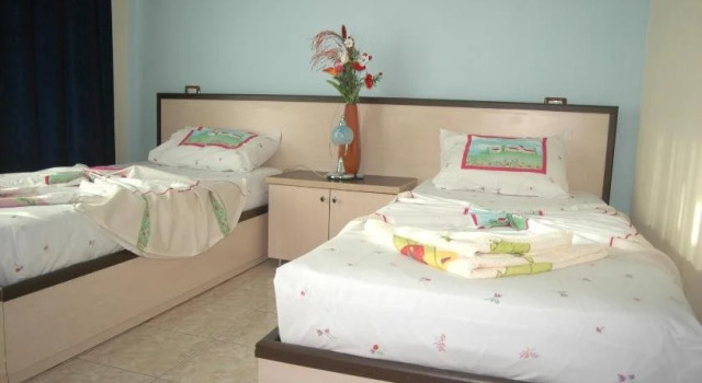 Hotel Aleksiona, Rezerwuj Hotel Hotele w Durres County z parkingiem, Parking
