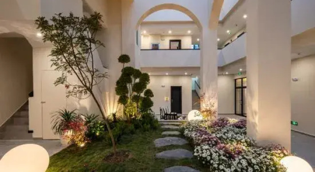 Xingman Yunli Designer Oxygen Homestay (Dukezong Ancient City Branch)
