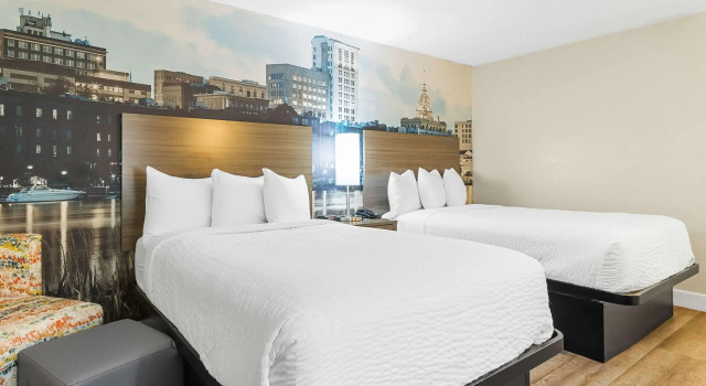 Четырёхместный номер Standard Clarion Pointe Savannah Gateway I-95