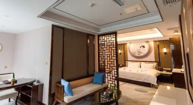 Люкс Deluxe Xinyi Hotel