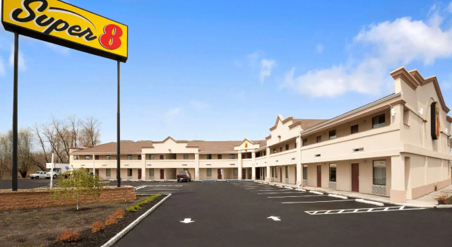 Номер Standard Super 8 by Wyndham Rahway/Newark