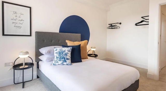 Crystal Palace Charm One-bedroom by Sojo Stay, Забронировать Отель Отели Большого Лондона с парковкой, Парковка