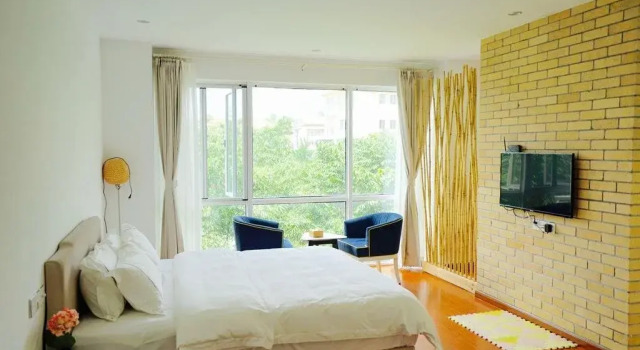 Yiyun Lakeside Hotel