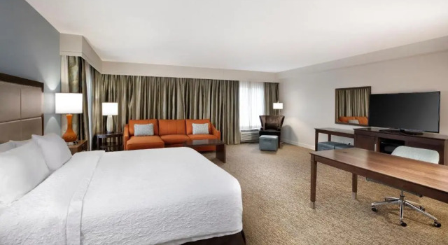 Люкс Hampton Inn West Palm Beach Central Airport