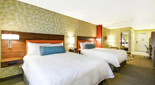 Четырёхместная студия Home2 Suites By Hilton Rapid City