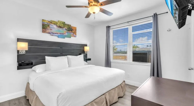 2 Apartments in 1 for Double the Fun, Rezerwuj Apartament Hollywood Panhandle Florida