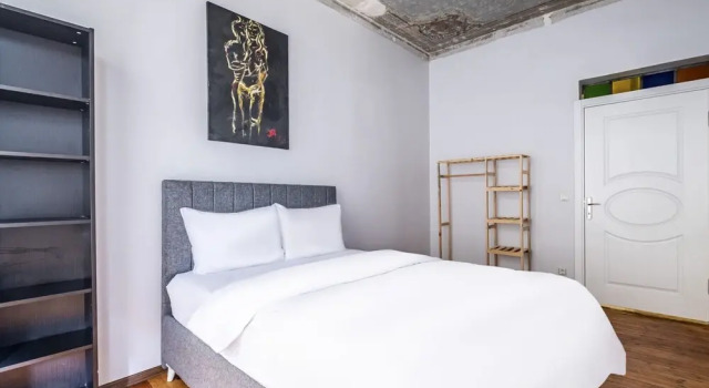 Stylish Flat With Excellent Location in Beyoglu, Забронировать Апартаменты/квартира Бейоглу Стамбул, рядом с Галатасарайский лицей