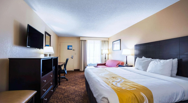 Quality Inn Dillon, Забронировать Отель Отели Южной Каролины с завтраком, Завтраки
