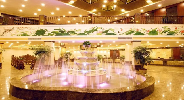Guilin Golden Crown International Hotel, Забронировать Отель Бизнес-отели Гуйлинь, рядом с Автобусный вокзал Guilin - Yangshuo, 4* 5*
