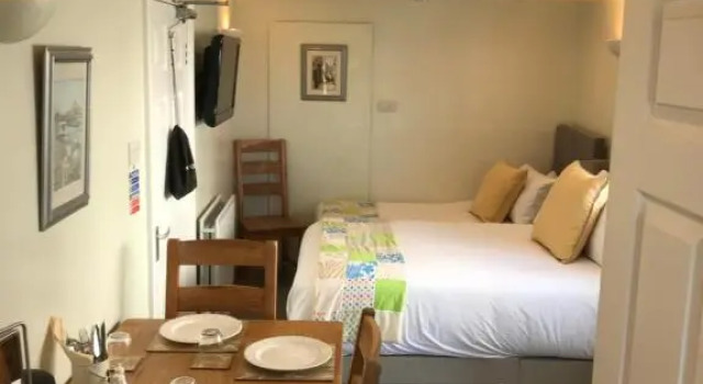 Трёхместный номер Standard с видом на сад Green Apple Bed and Breakfast