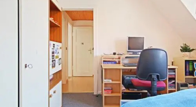 2 Single Rooms Fairground (5042), Book Hotel Mittelfeld Hannover