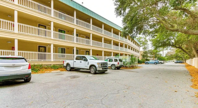 Beach & Pool Access: Tranquil Hilton Head Getaway, Забронировать Апартаменты/квартира Апартаменты Южной Каролины, Апартаменты/квартира