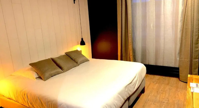 Номер Superior Hôtel-Spa-Piscine Le Petit Castel Beuzeville-Honfleur