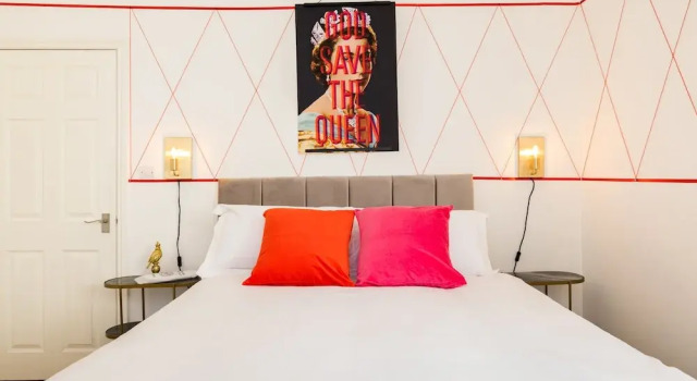 Апартаменты Deluxe Mornington Crescent Apartments