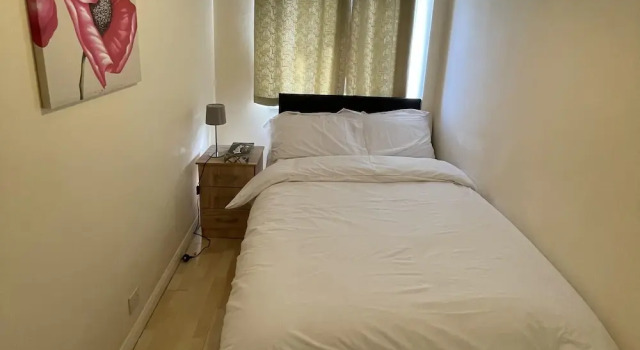 Enjoy Lovely 4 bed Apartment With Garden, Varaa Huoneisto Asunnot kohteessa Merseyside, Huoneisto