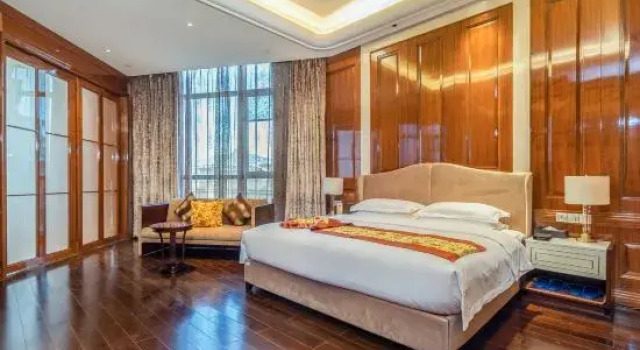 Семейный люкс Deluxe Yinji Huangdi Palace Yu Hot Spring Hotel (Animal Kingdom)