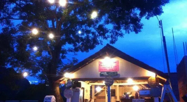 Vieng Thara Home of River, Забронировать Гостевой дом Ванг-Вьенг 