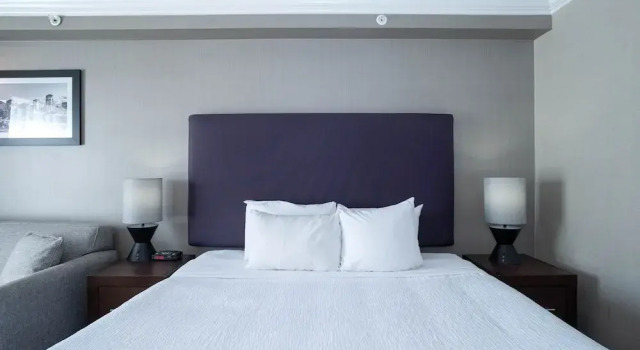 Номер Grand Sandman Hotel & Suites Calgary South