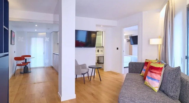 Апартаменты Apartamentos Luna Suites Granada