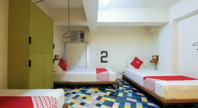 Кровать в общем номере (женский номер) Junction Hostel, Poblacion Makati Avenue, Manila