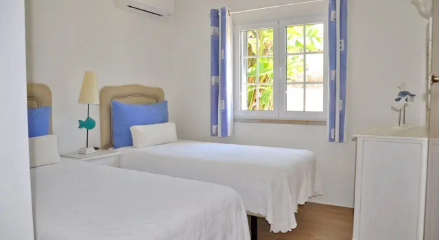 Fantastic for Family Gatherings, Optional Pool Heating, Free Air Con Wifi, Забронировать Отель Отели Виламора 3 звезды, рядом с Гольф-клуб Old Course, 3*