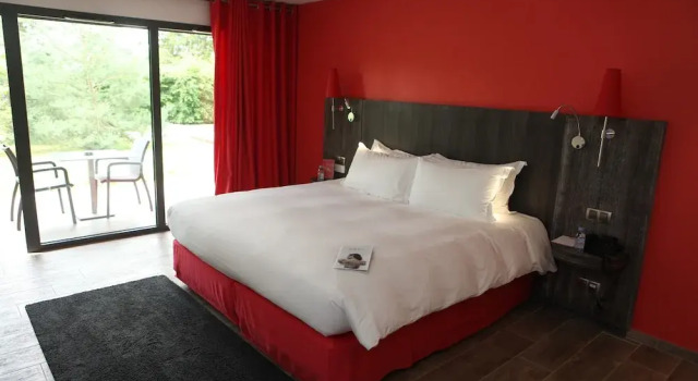 Hôtel du Bois Blanc Domaine d'Epeyssoles Georges Blanc, Rezervovat Hotel Wellness hotely v Ain, SPA