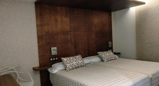 Hostal Canton Plaza, Boek Hotel Hospital de Orbigo León