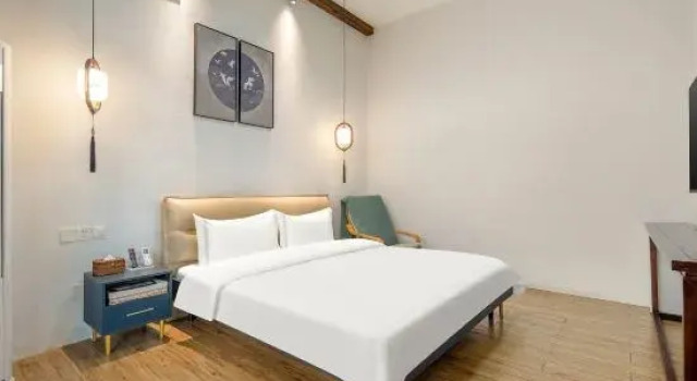 Люкс Flower Trace Hotel