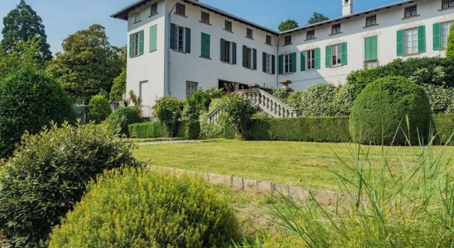 Апартаменты с видом на сад Luxury Apartments in Villa Cardinal Ciceri by Rent all Como